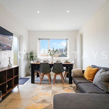 Watford Large 5Br Home - Contractors & Families Εξωτερικό φωτογραφία