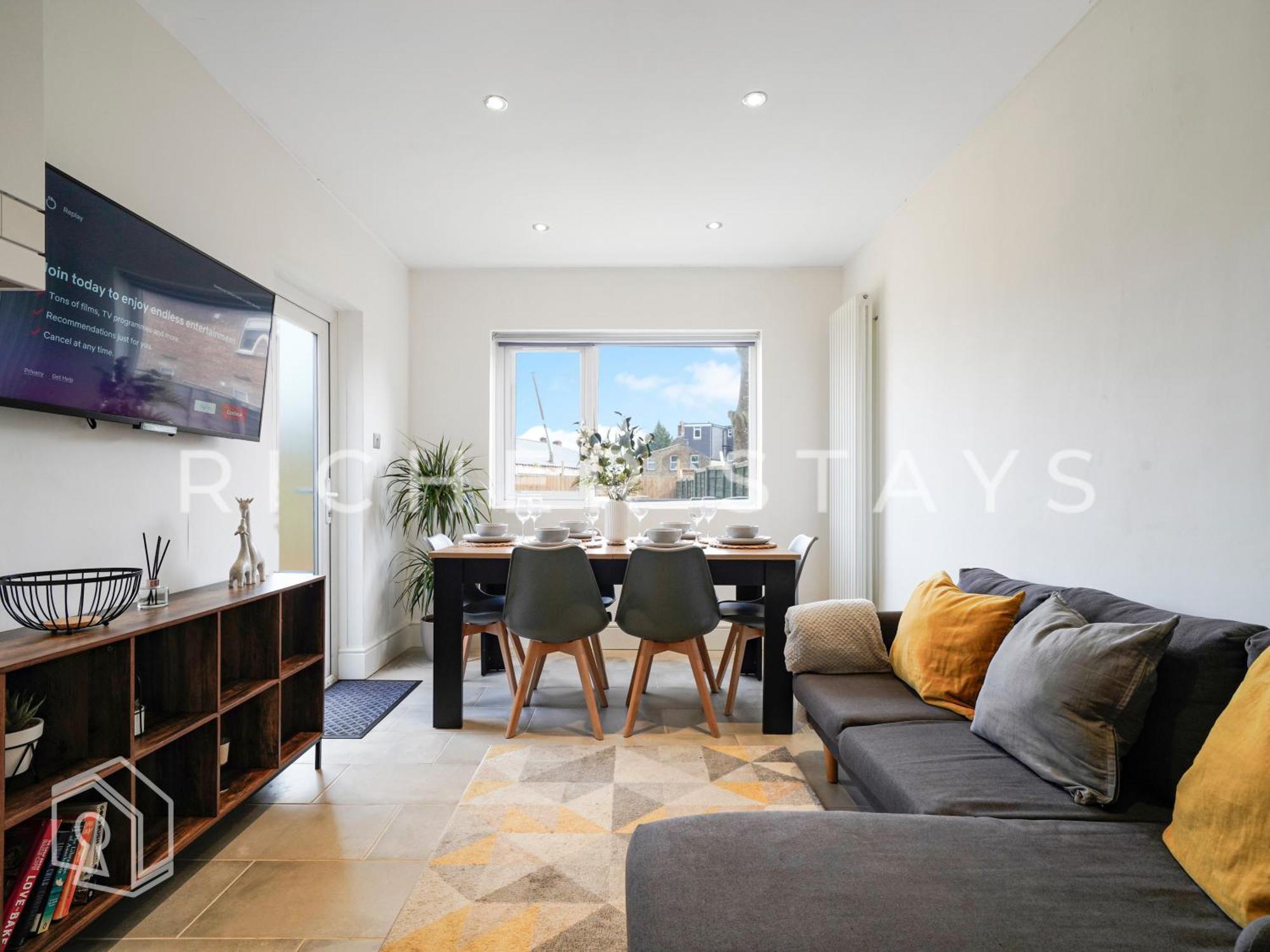 Watford Large 5Br Home - Contractors & Families Εξωτερικό φωτογραφία